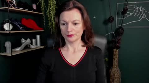 Snapshot of vivian_dream chatting on 03-12-25, 07:02 Vivian online show from 03-12-25, 07:02