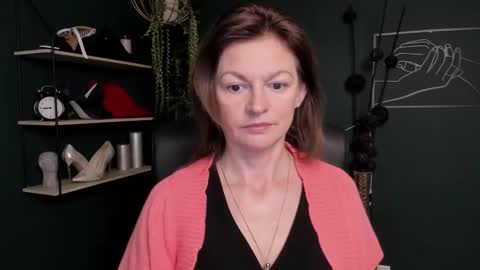 Snapshot of vivian_dream chatting on 09-10-25, 08:14 Vivian online show from 09-10-25, 08:14
