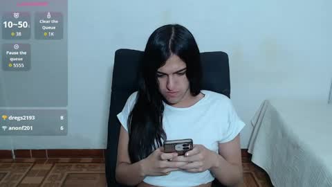 instagram Viviana73215 online show from 05-19-26, 11:16