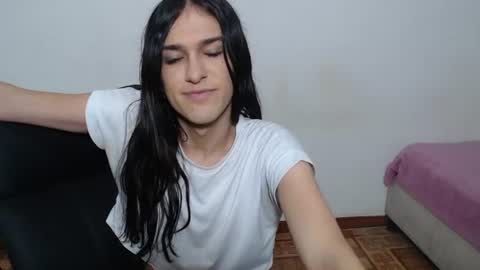 Snapshot of vivianalatin chatting on 06-25-26, 12:09 instagram Viviana73215 online show from 06-25-26, 12:09