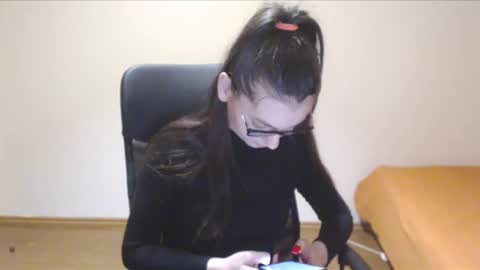 Snapshot of vivianngray chatting on 02-06-25, 04:58 Vivian Gray online show from 02-06-25, 04:58