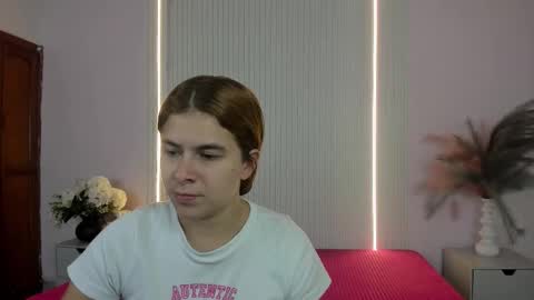 vivianowen9 online show from 03-19-26, 11:58