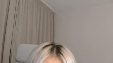 vivianwinters online show from 11-16-25, 09:20