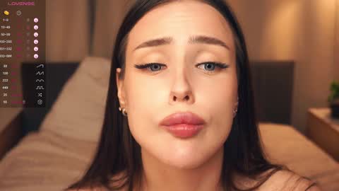 Nelly and Mari online show from 12-21-25, 08:16