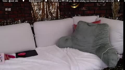 Whitney online show from 01-07-25, 04:18