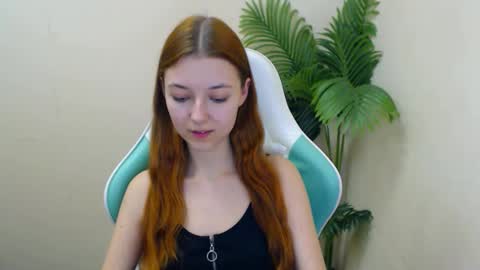 Vivien online show from 02-06-25, 12:54