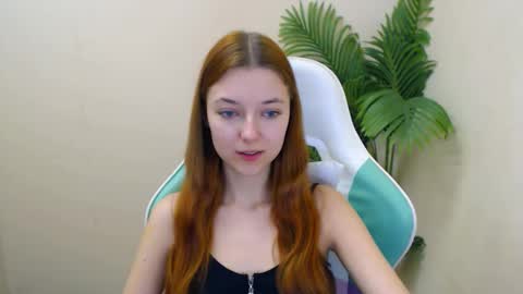 Vivien online show from 02-11-25, 03:51