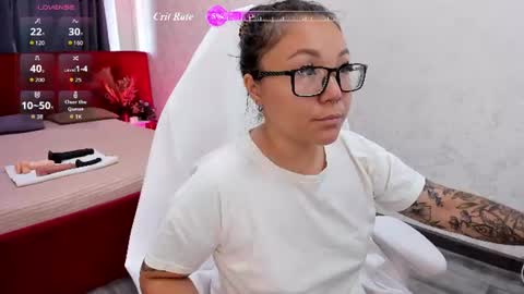 Vivien online show from 06-30-26, 11:50