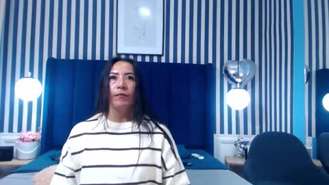 Vivian  online show from 02-21-26, 01:12