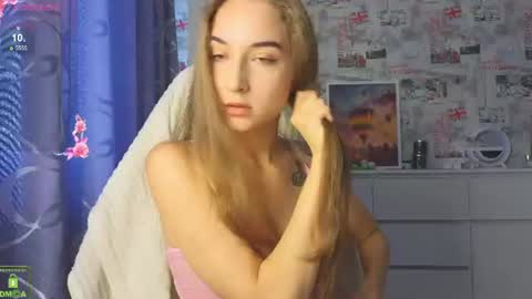 Snapshot of vlad1zy chatting on 06-11-26, 08:01 Vlada online show from 06-11-26, 08:01