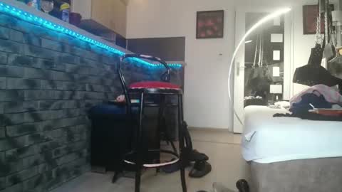 Snapshot of vladika021 chatting on 10-04-25, 01:25 vladika021 online show from 10-04-25, 01:25