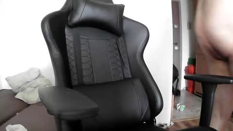 Snapshot of vladroma1 chatting on 03-29-26, 06:57 vladroma1 online show from 03-29-26, 06:57