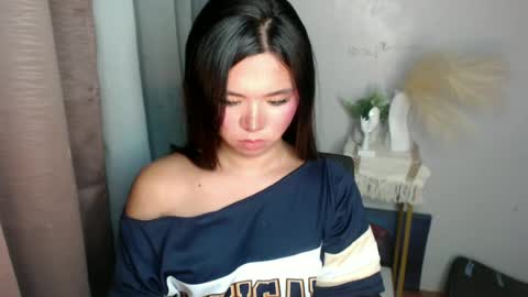 Snapshot of voganmarie chatting on 06-16-26, 01:41 voganmarie online show from 06-16-26, 01:41