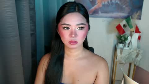 Snapshot of voganmarie chatting on 06-20-26, 01:30 voganmarie online show from 06-20-26, 01:30