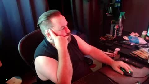 Snapshot of voidcatdaddy chatting on 05-14-26, 05:53 Rev online show from 05-14-26, 05:53