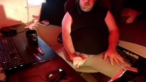Snapshot of voidcatdaddy chatting on 05-25-26, 05:08 Rev online show from 05-25-26, 05:08