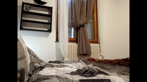 Snapshot of volpecesare419 chatting on 02-22-25, 10:29 volpecesare419 online show from 02-22-25, 10:29