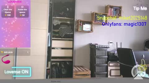 Volshebnik1302 online show from 03-11-25, 12:28