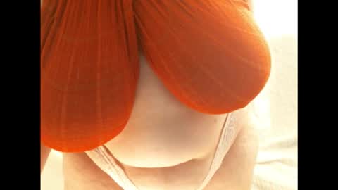 Snapshot of voluptuosaxl chatting on 09-29-25, 03:28 Mary online show from 09-29-25, 03:28