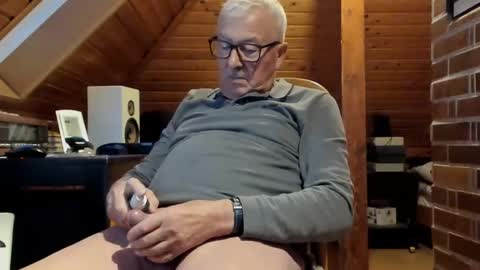 Snapshot of vonrex1 chatting on 12-02-24, 03:47 heinz online show from 12-02-24, 03:47