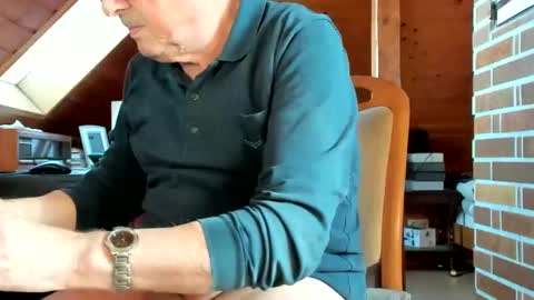 Snapshot of vonrex1 chatting on 12-29-24, 10:12 heinz online show from 12-29-24, 10:12