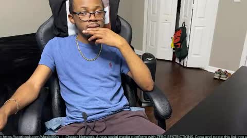 Snapshot of voodoodxck chatting on 05-07-26, 11:26 voodoodxck online show from 05-07-26, 11:26