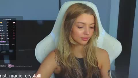 Snapshot of vopooo chatting on 06-26-26, 11:25 Aliceinst magic crystalll online show from 06-26-26, 11:25