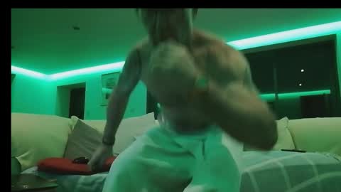 voyeur1391365 online show from 10-05-25, 07:01