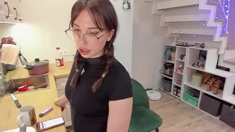 Snapshot of voyliza chatting on 10-05-25, 02:48 voyliza online show from 10-05-25, 02:48