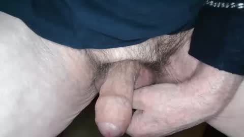 Snapshot of voyou95 chatting on 02-18-26, 10:17 voyou95 online show from 02-18-26, 10:17