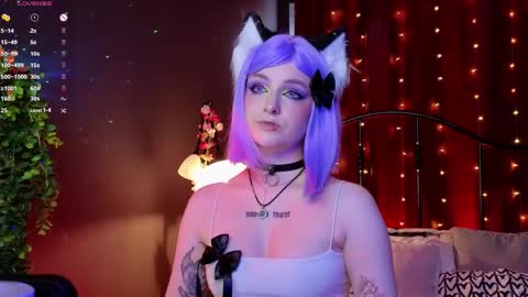 Snapshot of vronnier chatting on 05-13-26, 03:20 vronnier online show from 05-13-26, 03:20