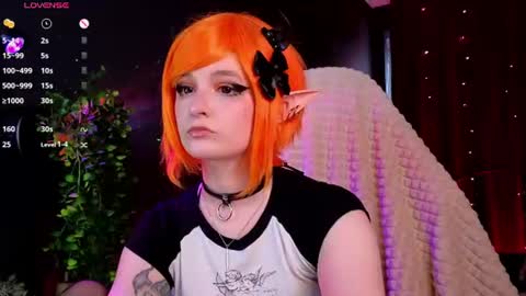 Snapshot of vronnier chatting on 07-02-26, 01:06 vronnier online show from 07-02-26, 01:06