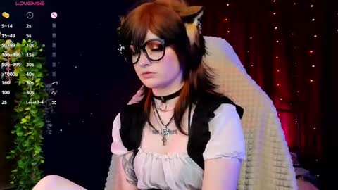 Snapshot of vronnier chatting on 07-16-26, 11:05 vronnier online show from 07-16-26, 11:05