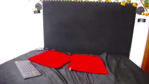 vsamanthaper2 online show from 04-01-26, 08:06