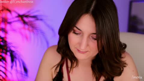 Snapshot of vsecrets chatting on 01-11-25, 09:15 Victoria The Enchantress online show from 01-11-25, 09:15