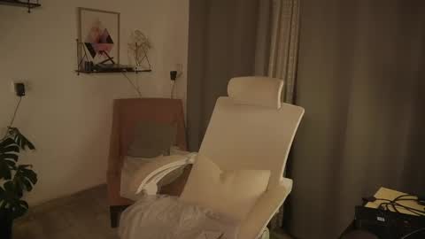 Snapshot of vurtualdiva chatting on 10-02-25, 02:07 vurtualdiva online show from 10-02-25, 02:07