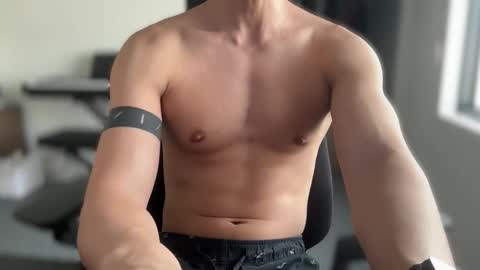 Vuston online show from 10-17-25, 03:20