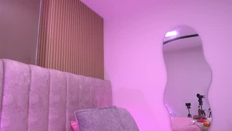 Violeta online show from 04-15-26, 03:13