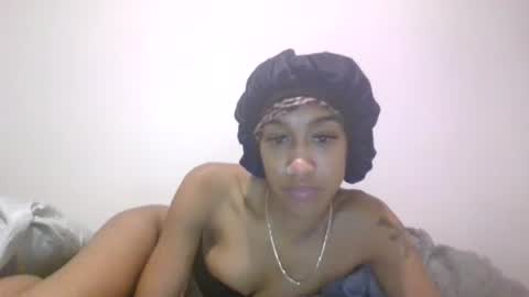 vvlk2112 online show from 11-28-25, 08:39