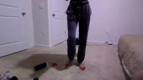 vvlk2112 online show from 11-29-25, 01:41