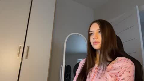 Snapshot of vx_arina chatting on 03-01-26, 09:22 Arina online show from 03-01-26, 09:22