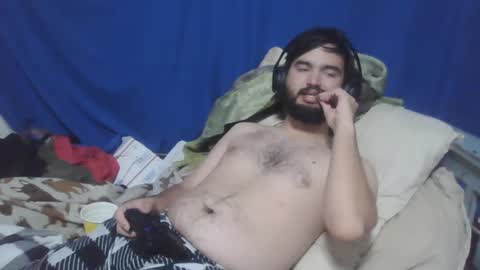 Snapshot of vygrax chatting on 12-16-24, 09:41 Vygrax online show from 12-16-24, 09:41