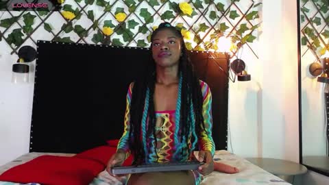 Snapshot of vzoeycooper chatting on 09-24-25, 03:43 Zoey online show from 09-24-25, 03:43