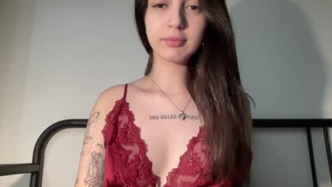 Alice  Before pvt write to me in PM  online show from 02-03-25, 09:39