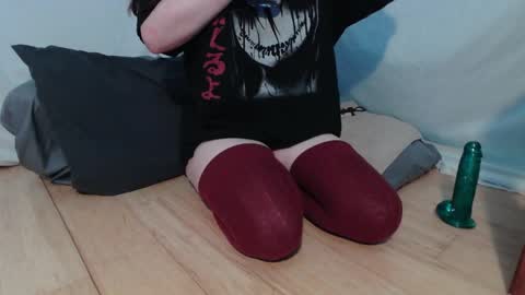 Rose online show from 10-30-25, 11:22