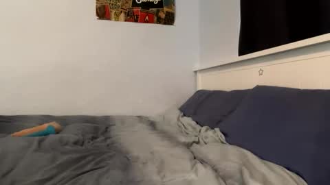 Lily online show from 06-04-26, 12:16
