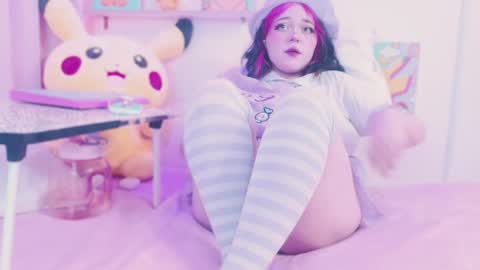   online show from 06-05-26, 03:24