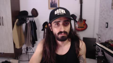 Snapshot of wake_and_bakee chatting on 05-02-26, 07:08 John online show from 05-02-26, 07:08