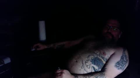 Snapshot of wakeupthedead77 chatting on 10-24-25, 05:04 Mr. Dead online show from 10-24-25, 05:04