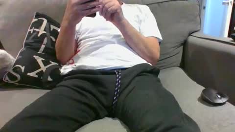 Snapshot of walker033 chatting on 12-31-24, 02:36 walker033 online show from 12-31-24, 02:36